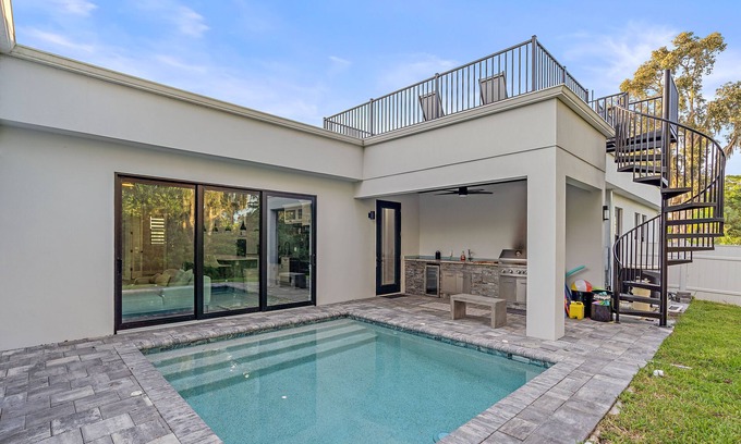 Historic Braden Castle House | Sea Gem | Waterfront w/Pool, Dock + Paddle/Kayaks!