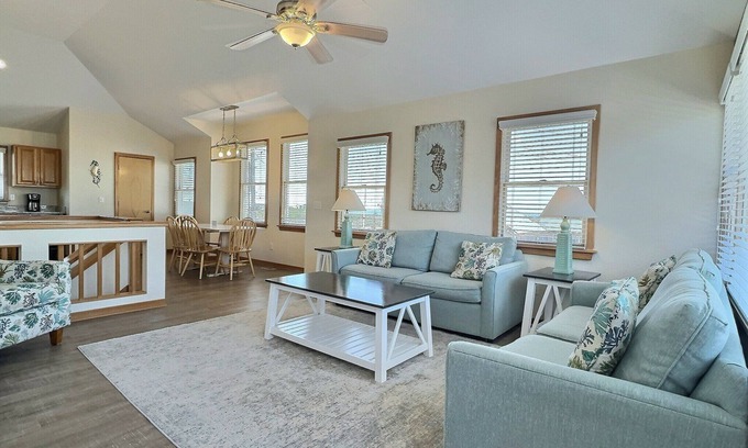 Buxton Cottage | Sea Horse- Oceanside- Only a short Walk to Beach- Community Pool & Spa