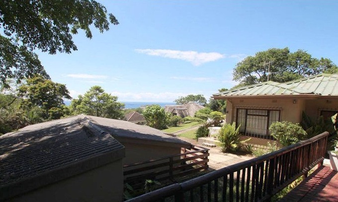 Margate Beach House | Sea Spray - Private Unit with sea view