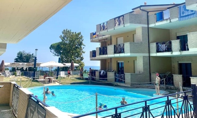 Foggetta Apartment | Sea view accommodation with free parking