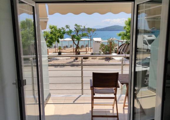 Nea Peramos Apartment | Sea View Apartments Nikos