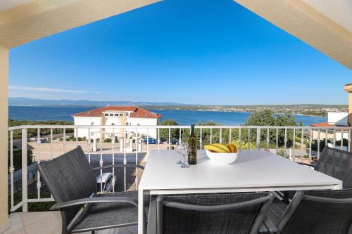 Vantacici Apartment | Sea view by Moro