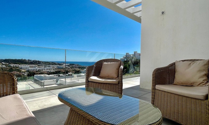 Mijas Apartment | Sea View @ Casa Banderas, La Cala 3 bed Luxurious holiday home