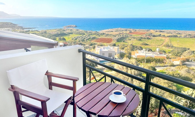 Agia Varvara House | Sea view from each window - Chalet Sissi