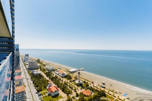 New Boulevard Apartment | Sea View Hotel On the Seaside