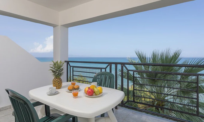 Alykes Apartment | Sea View Hotel - Sea View Studio 2+1 guests