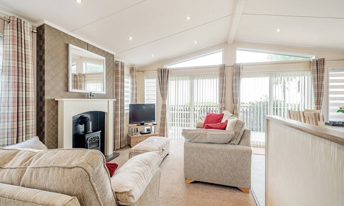 Kirkcudbright Ski Chalet | Sea View Lodge 3 Pet Friendly