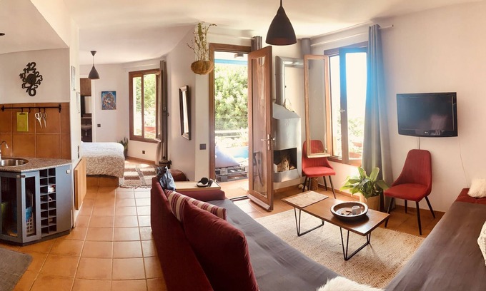 Tamariss Apartment | Sea view studio