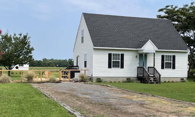 Cape Charles House | Seabreeze Cottage . your home base for exploring Virginia's Eastern Shore!