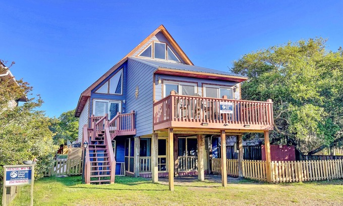 Ocracoke House | SeaClusion I and SeaClusion II: Centrally located, perfect for biking or walking