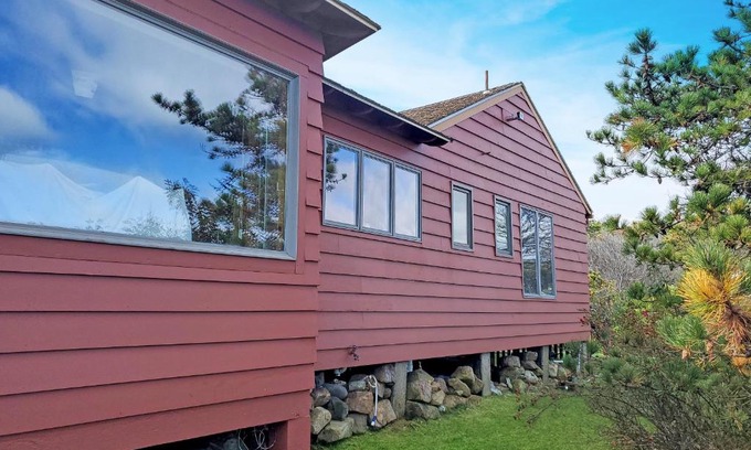 Cape Neddick House | Seacoast Sanctuary