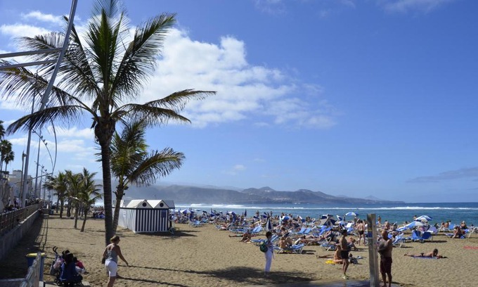 Las Palmas de Gran Canaria Apartment | Seafront Terrace Home Las Canteras Beach - Wifi