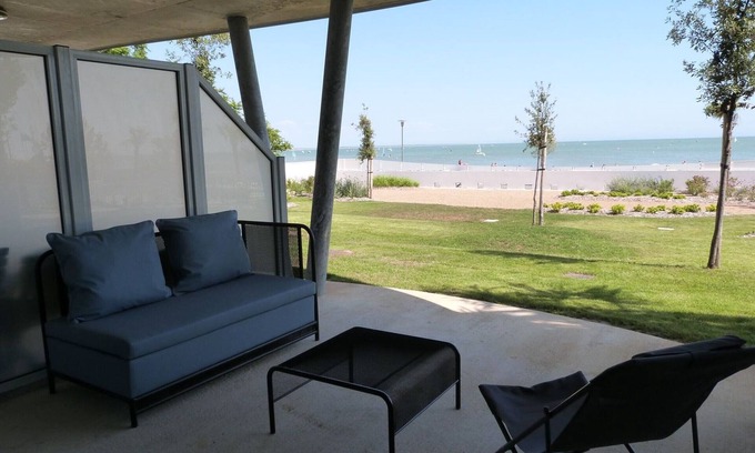 La Tranche-sur-Mer Apartment | Seafront apartment, 2 bedrooms, pool, parking, pets allowed
