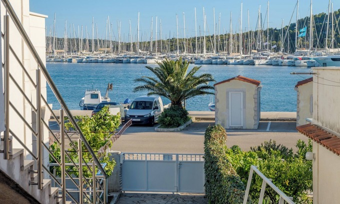 Rogoznica Apartment | Seafront apt with balcony, sea view and mooring