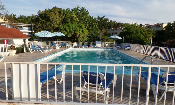 Montego Bay Hotel | Seagull Beach Studio At Montego Bay Club Resort