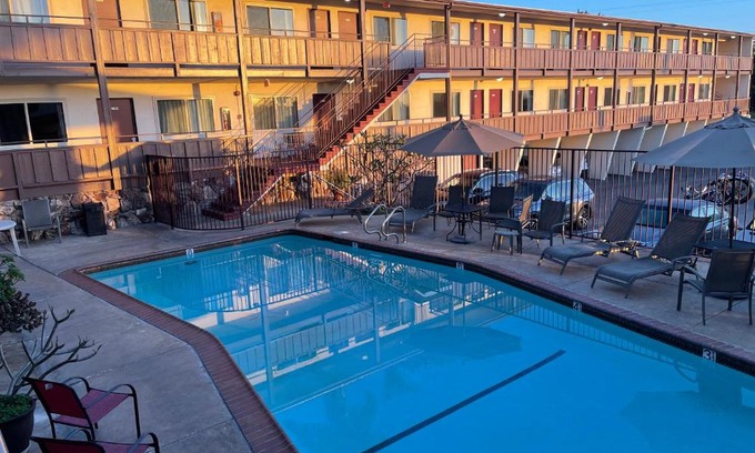 Hill Section Hotel | Seahorse Inn Manhattan Beach - LAX
