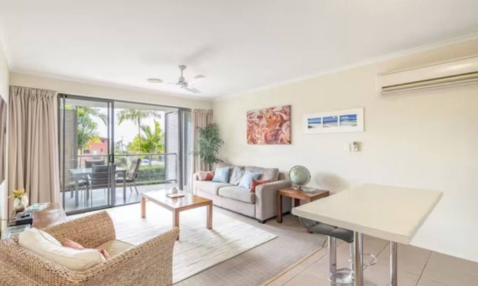 Airlie Beach Apartment | Seasalt@Airlie Beach - Best Location 1bed Apt , Private Spa