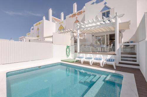 Manta Rota Villa | SeaScape Villa w/pool and rooftop seaview jacuzzi in Manta Rota
