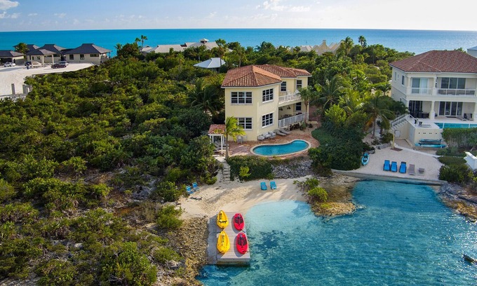 Ocean Point Villa | Seashore Villa Beachfront Oasis
