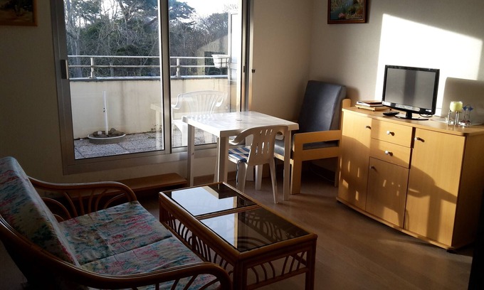 Pleneuf-Val-Andre Apartment | Seaside 2-room apartment T2 + large terrace Pleneuf Val Andre