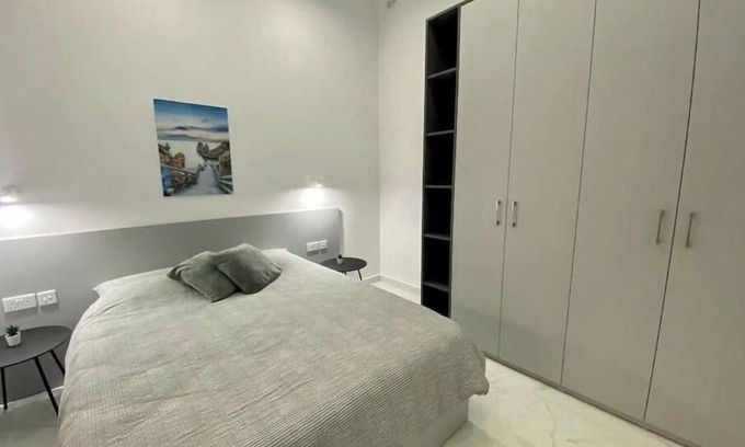 Madliena Apartment | Seaside Apartment in Gzira
