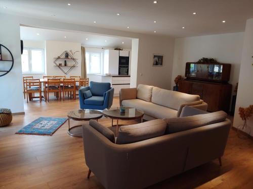 Stomorska Apartment | Seaside Apartment olta-Three Bedroom Apartment with Terrace