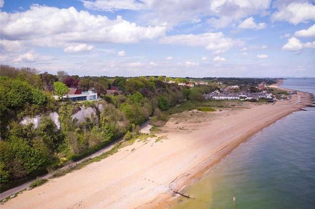 Martin Ski Chalet | Seaside Chalet - Sleeps 6