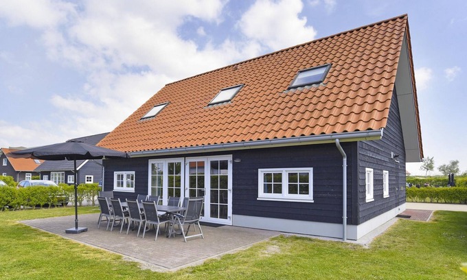 Nieuwvliet House | Seaside Comfort w/Garden