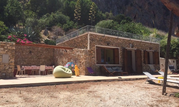Custonaci Villa | Seaside cottage in the reserve of Montecofano