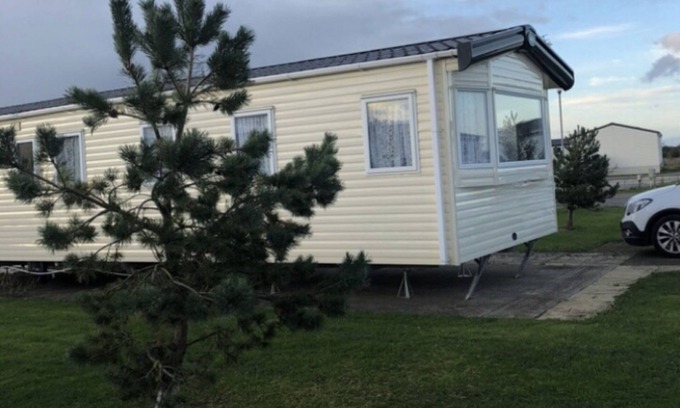 Mablethorpe House | Seaside Cove Static Holiday Home a perfect seaside getaway with private hot tub