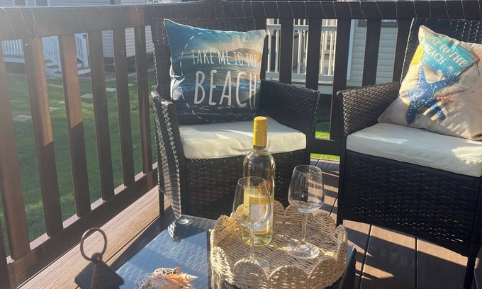 Cayton Bay Cabin | Seaside Escape - Cayton Bay Cabin