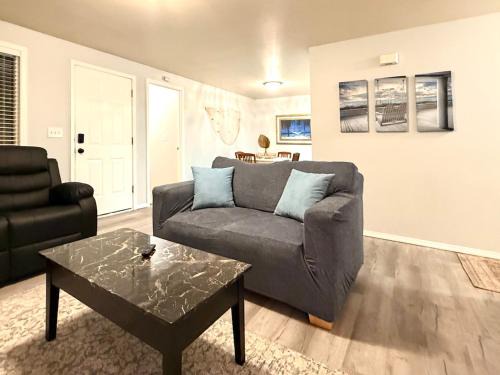 Meridian House | Seaside Escape downtown Meridian