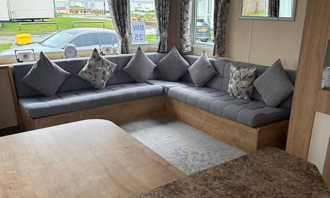 Clacton-on-Sea Cabin | Seaside Escape Lodge at Martello Beach, Jaywick