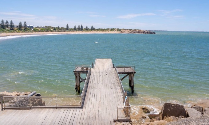 Port Elliot House | Seaside Escape, WIFI, Family and Pet Friendly