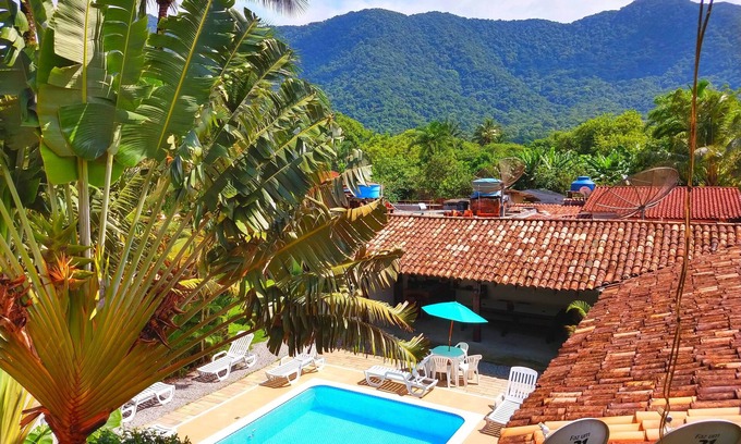 Maresias Condo | SEASIDE! FLAT 02 - EXCELLENT COND. CLOSED -16 CHALETS WITH KITCHENS. - UP TO 4 PEOPLE