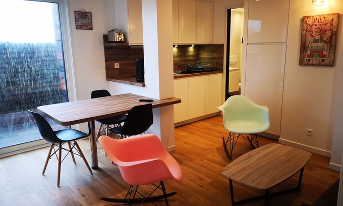 Le Fort Bloque Apartment | Seaside garden apartment 20 metres from the beach