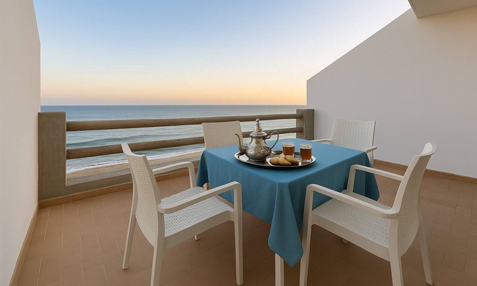 Taghazout Condo | Seaside Group Surf Retreat Direct Beach Access With Kitchen and WiFi Taghazout