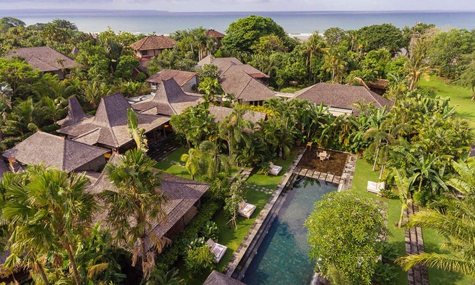 Berawa Villa | Seaside Luxury with Cultural Charm – Bali Villa 1054