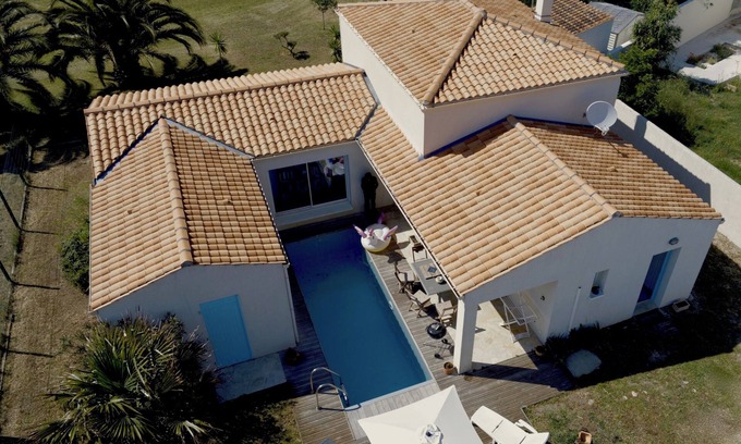 La Bree-les-Bains Villa | Seaside painter's house