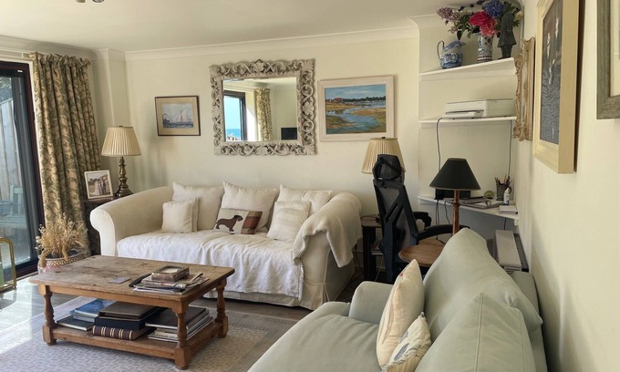 Seaview Apartment | Seaside property & private garden with immediate access to Seagrove Bay