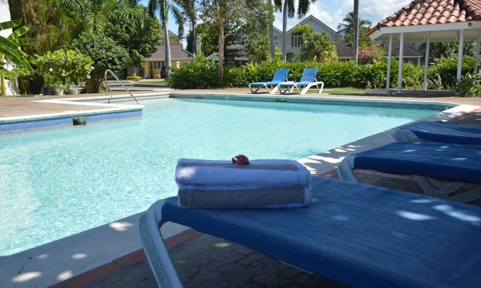 Lagoons Apartment | Seaside Retreat at the Lagoons (1 BDRM Apartment)