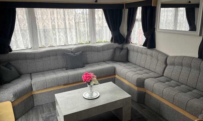 Ingoldmells Cabin | Seaside Serenity Caravan, the chase caravan site