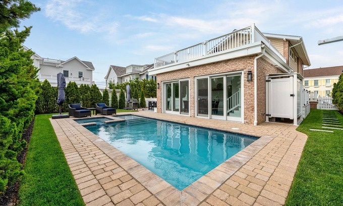 Stone Harbor House | Seaside Serenity - Stone Harbor, NJ