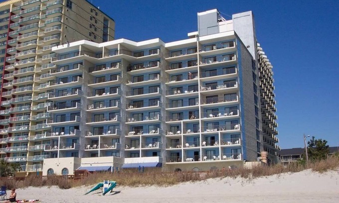 Myrtle Beach Condo | Seaside Serenity: Stunning 2-Bedroom Beachfront Condo with Unmatched Ocean Views