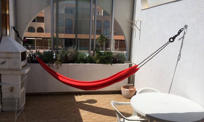 Sete Apartment | Season 2022 of T.2 of 32 M² + terrace and parking close to the beaches