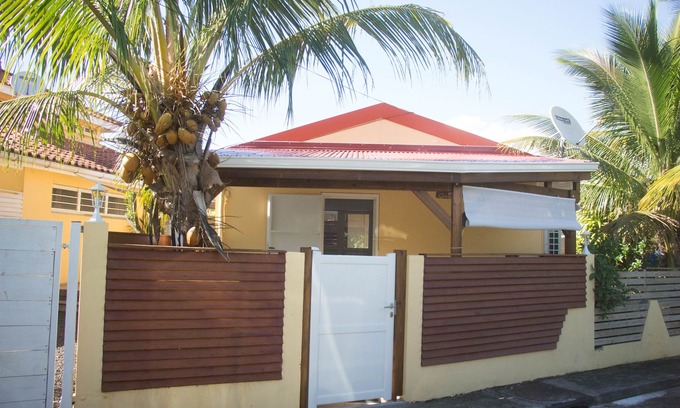 Trois-Ilets House | Seasonal rental TROIS-ÎLETS Martinique Residence - Swimming pool - Beach - Calme.
