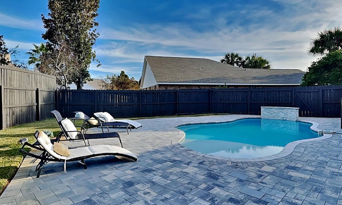 Seaspray House | Seaspray | Private Pool, 4 Bikes + Beach Service