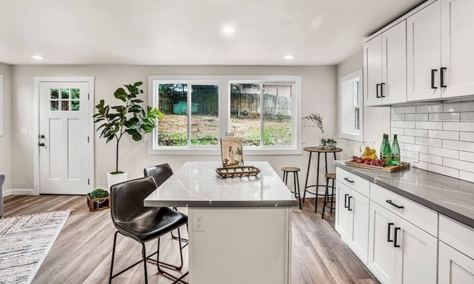 Northgate House | Seattle Retreat Near Light Rail/15 Min to Downtown