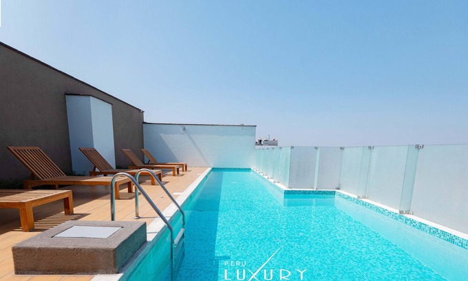 Miraflores Apartment | Seaview Balcony 4BR/3BA MIRAFLORES