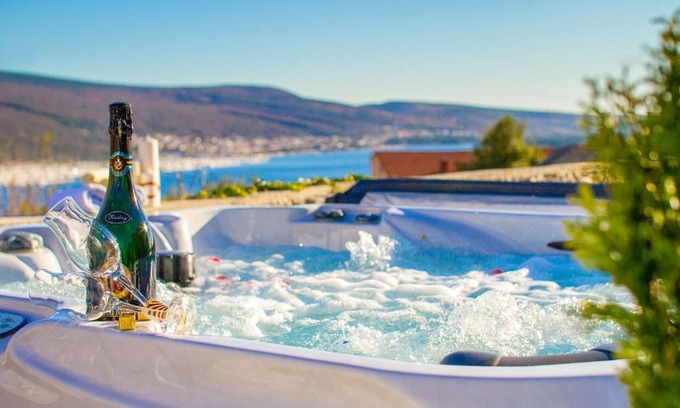 Kornic Villa | Seaview Villa in Kornic Kvarner with Outdoor Jacuzzi